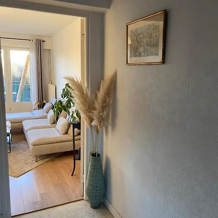 Le Tournesol Apartment *